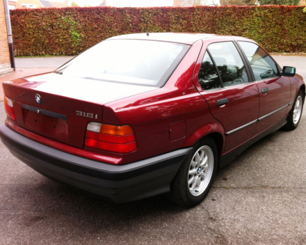 VERKOCHT  BMW E36  316 I  16/08/1993  125706 KM  GEKEURD + GARANTIE