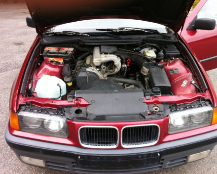 VERKOCHT  BMW E36  316 I  16/08/1993  125706 KM  GEKEURD + GARANTIE