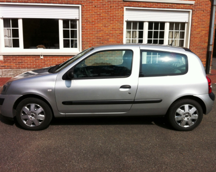 VERKOCHT  RENAULT CLIO 1,5 DCI  11/03/2005  90132 KM  GEKEURD + GARANTIE