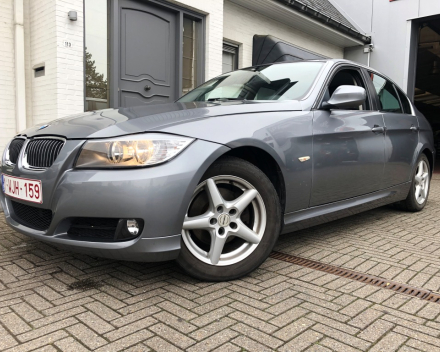 VERKOCHT  BMW 318 D  EURO 5  28/09/2009    96.643 KM