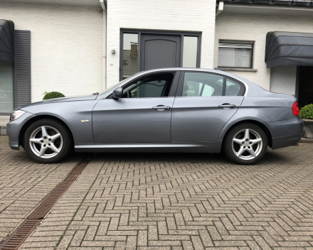 VERKOCHT  BMW 318 D  EURO 5  28/09/2009    96.643 KM