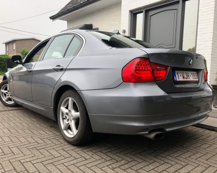 VERKOCHT  BMW 318 D  EURO 5  28/09/2009    96.643 KM