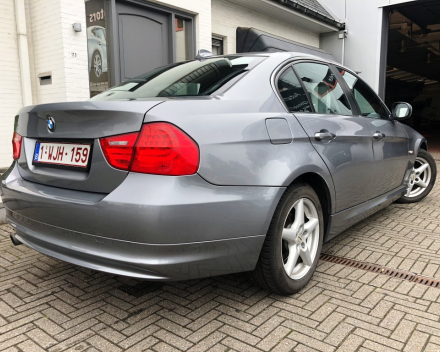 VERKOCHT  BMW 318 D  EURO 5  28/09/2009    96.643 KM