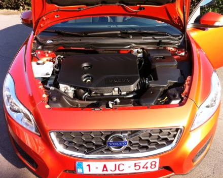 VERKOCHT  VOLVO C30 1,6 D 21/01/2012  SLECHTS 31574 KM  GEKEURD + GARANTIE