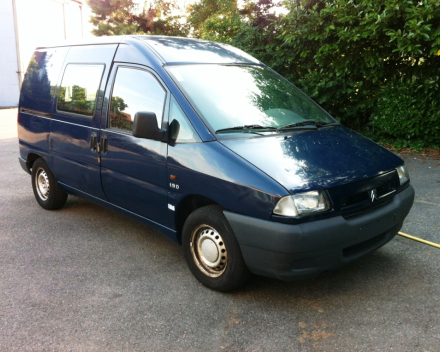 VERKOCHT  CITROEN JUMPY 26/01/2002  70977 KM  LICHTE VRACHT GEKEURD + GARANTIE