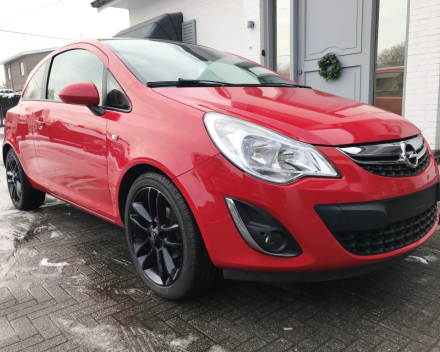 VERKOCHT OPEL CORSA  26/10/2013    105676 KM  GEKEURD + GARANTIE