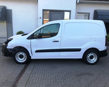 VERKOCHT PEUGEOT PARTNER 1,6 HDI  15/03/2017  70.271 KM VOOR HANDELAAR