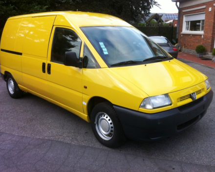 VERKOCHT  PEUGEOT EXPERT LANG  14/07/2002  94572 KM  GEKEURD + GARANTIE