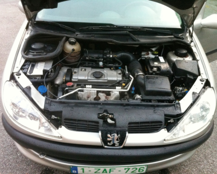 VERKOCHT  PEUGEOT 206 14/08/2005  64582 KM BENZINE  GEKEURD + GARANTIE