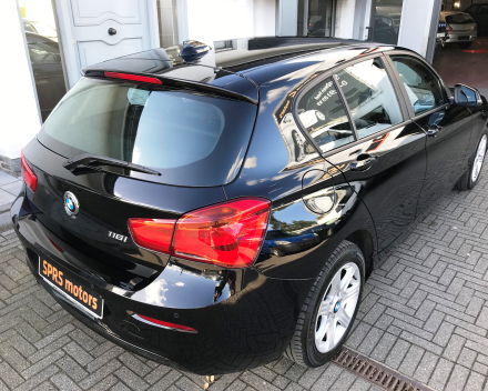 BMW  116 I BENZINE  12/2015  SLECHTS 32824 KM  GEKEURD + GARANTIE