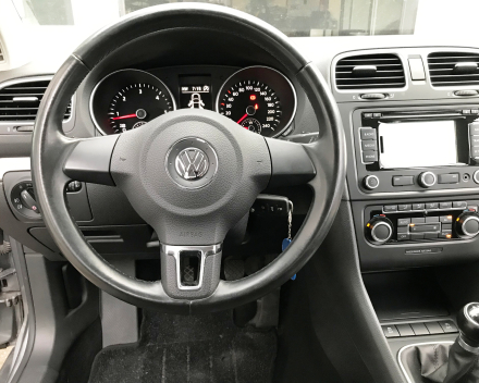 VERKOCHT  VOLKSWAGEN GOLF 6 1,6 TDI  14/05/2012   103608 KM  GEKEURD + GARANTIE