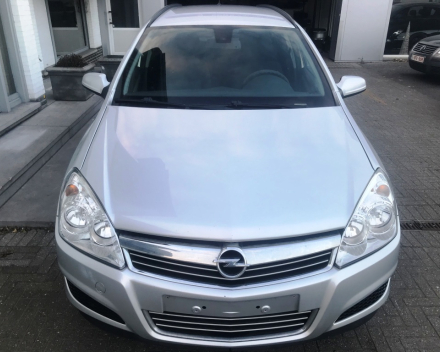 OPEL ASTRA  19/09/2009  118640 KM GEKEURD 