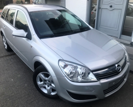 OPEL ASTRA  19/09/2009  118640 KM GEKEURD 