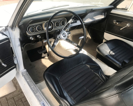 OLDTIMER  FORD MUSTANG  4,7 V8   15/09/1966   67648 KM