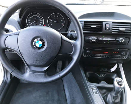 BMW 114 I BENZINE  24/07/2012  SLECHTS 84060 KM GEKEURD + GARANTIE