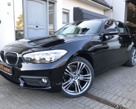 BMW  116 I BENZINE  12/2015  SLECHTS 32824 KM  GEKEURD + GARANTIE