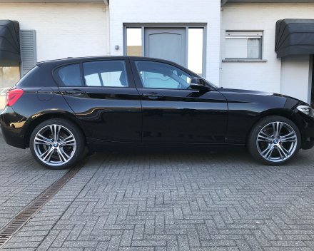 BMW  116 I BENZINE  12/2015  SLECHTS 32824 KM  GEKEURD + GARANTIE