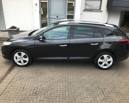 RENAULT MEGANE 1,9DCI 130PK  16/04/2010  EURO 5  GEKEURD