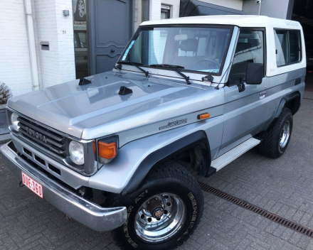 VERKOCHT TOYOTA LANDCRUISER  4,2 DIESEL   09/12/1993  SLECHTS 119.251 KM