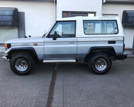 VERKOCHT TOYOTA LANDCRUISER  4,2 DIESEL   09/12/1993  SLECHTS 119.251 KM