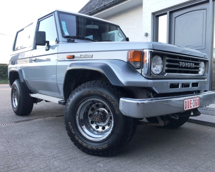 VERKOCHT TOYOTA LANDCRUISER  4,2 DIESEL   09/12/1993  SLECHTS 119.251 KM