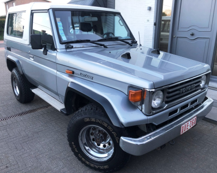 VERKOCHT TOYOTA LANDCRUISER  4,2 DIESEL   09/12/1993  SLECHTS 119.251 KM