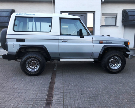 VERKOCHT TOYOTA LANDCRUISER  4,2 DIESEL   09/12/1993  SLECHTS 119.251 KM