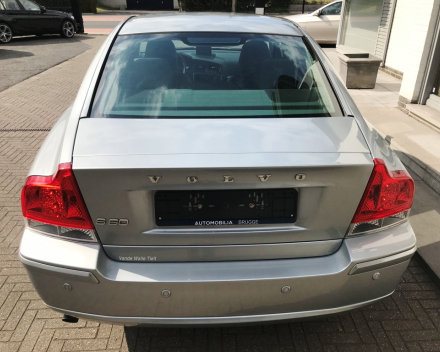 VERKOCHT  VOLVO S60 BENZINE FULL OPTION 06/03/2009  103817 KM  GEKEURD + GARANTIE