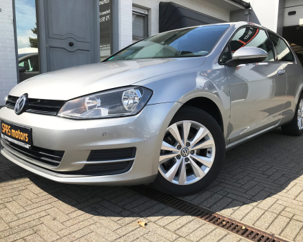 VOLKSWAGEN GOLF 7  BENZINE  28/06/2013