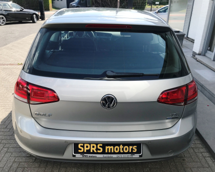 VOLKSWAGEN GOLF 7  BENZINE  28/06/2013