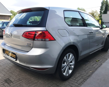 VOLKSWAGEN GOLF 7  BENZINE  28/06/2013