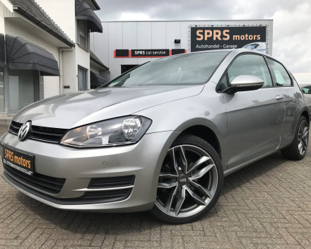 VOLKSWAGEN GOLF 7  BENZINE  28/06/2013