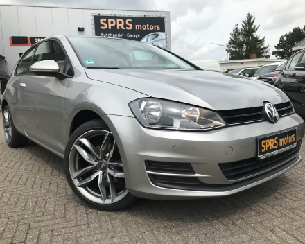 VOLKSWAGEN GOLF 7  BENZINE  28/06/2013