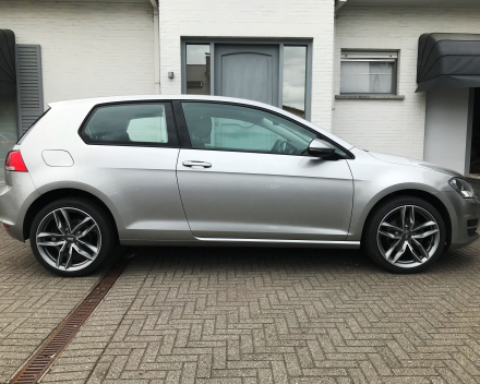 VOLKSWAGEN GOLF 7  BENZINE  28/06/2013