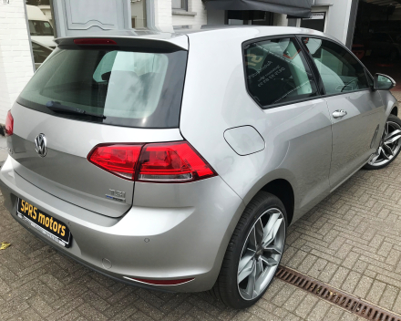 VOLKSWAGEN GOLF 7  BENZINE  28/06/2013