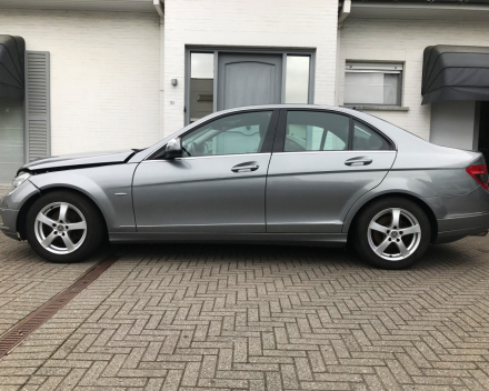 VERKOCHT MERCEDES C200 CDI 06/08/2008  153120 KM  OVERNAME ONGEVALWAGEN VOOR HANDELAAR