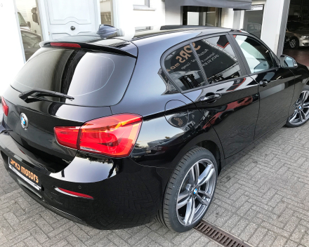 BMW 118 I BENZINE  27/03/2015  61546 KM  GEKEURD + GARANTIE 14250 EURO