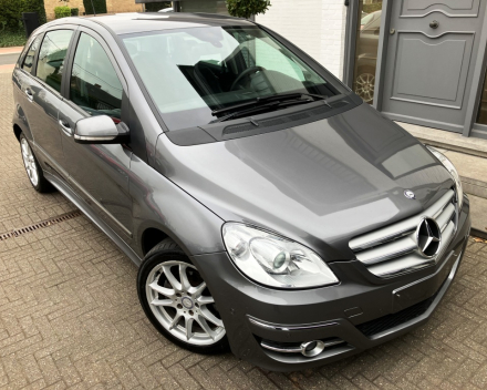 MERCEDES B 180 CDI AUTOMAAT HALF LEDER / NAVI / AIRCO 28/02/2011   137.052 KM