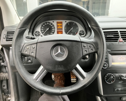 MERCEDES B 180 CDI AUTOMAAT HALF LEDER / NAVI / AIRCO 28/02/2011   137.052 KM