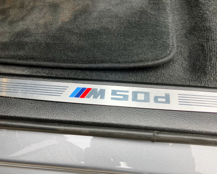 BMW  X6  M 50 D  FULL OPTION  07/04/2017   117.388 KM
