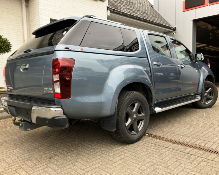 ISUZU D-MAX PICK-UP FULL OPTION  83.170 KM  BJ 2016