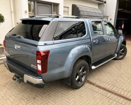 ISUZU D-MAX PICK-UP FULL OPTION  83.170 KM  BJ 2016