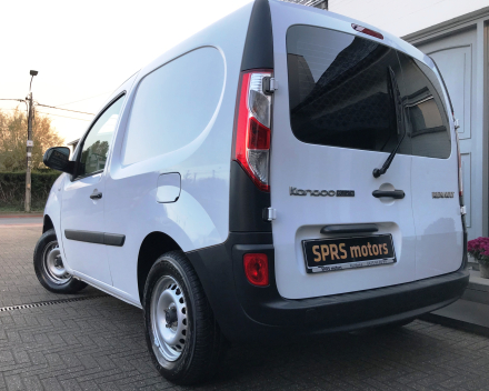 RENAULT KANGOO 1500 DCI LICHTEVRACHT  20/02/2015  104.589  4.900 EURO + BTW