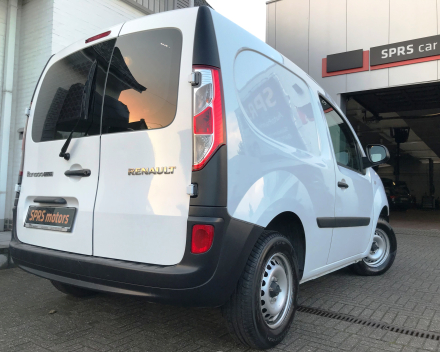 RENAULT KANGOO 1500 DCI LICHTEVRACHT  20/02/2015  104.589  4.900 EURO + BTW