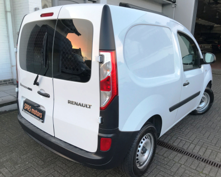 RENAULT KANGOO 1500 DCI LICHTEVRACHT  20/02/2015  104.589  4.900 EURO + BTW