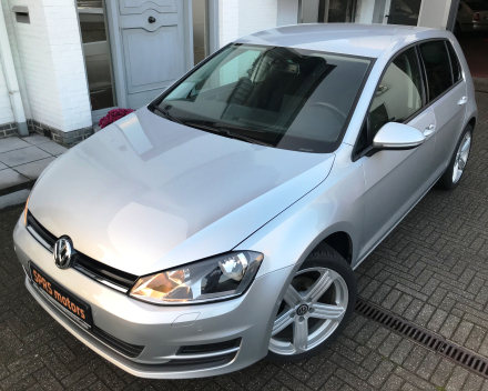 VOLKSWAGEN GOLF 7 1,2 BENZINE 5 DEURS  04/04/2014  89841 KM  GEKEURD + GARANTIE !