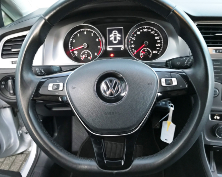 VOLKSWAGEN GOLF 7 1,2 BENZINE 5 DEURS  04/04/2014  89841 KM  GEKEURD + GARANTIE !