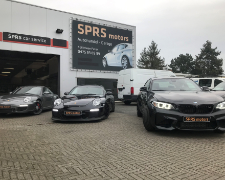 BMW M2  370 PK PRACHTWAGEN  SLECHTS 8,821 KM + GARANTIE