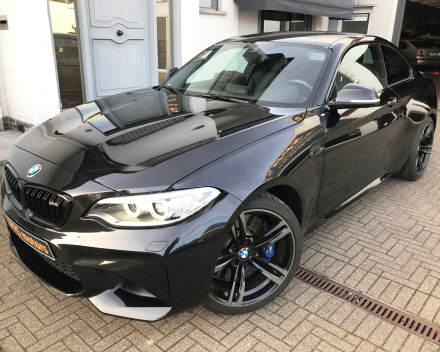 BMW M2  370 PK PRACHTWAGEN  SLECHTS 8,821 KM + GARANTIE