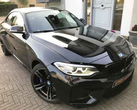 BMW M2  370 PK PRACHTWAGEN  SLECHTS 8,821 KM + GARANTIE